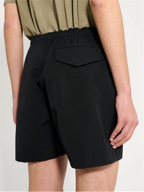 Wool Bermuda shorts AURALEE | A26SP04WCBLACK